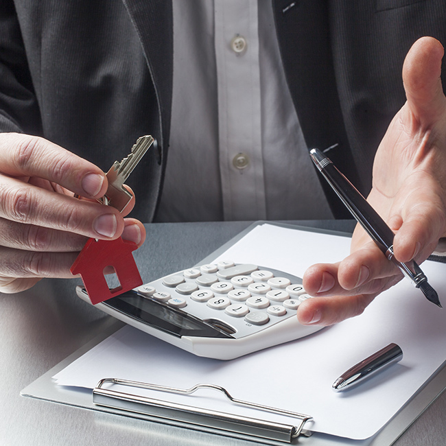 calculator-and-house-keys-noblesville-in